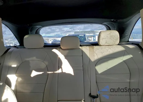 2018 Mercedes-Benz Glc 300 4Matic z USA, uszkodzony, nr VIN WDC0G4KBXJV068015